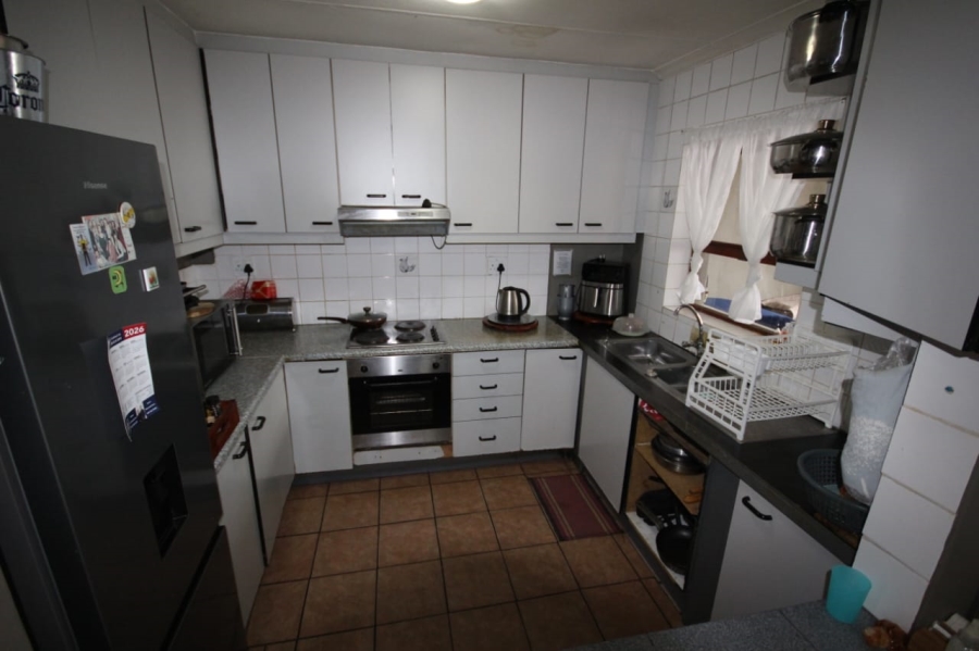 3 Bedroom Property for Sale in The Connifers Western Cape